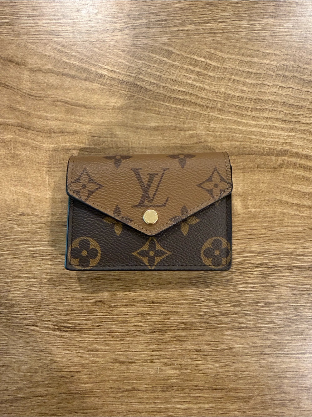 Louis Vuitton Monogram Reverse Card Holder – Never Used